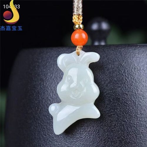 贾宝玉的生肖属相（贾宝玉的生肖属相是什么？）