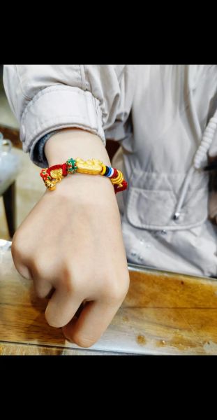 龙属相戴什么生肖手链（龙属相戴什么手链最旺）