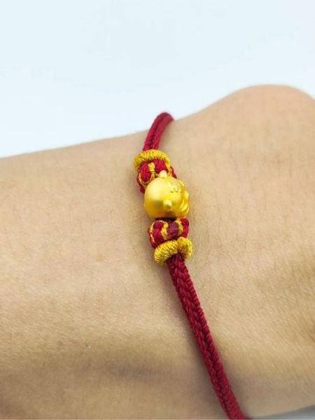 属相手 生肖黄金鼠（生肖黄金鼠适合戴哪只手）