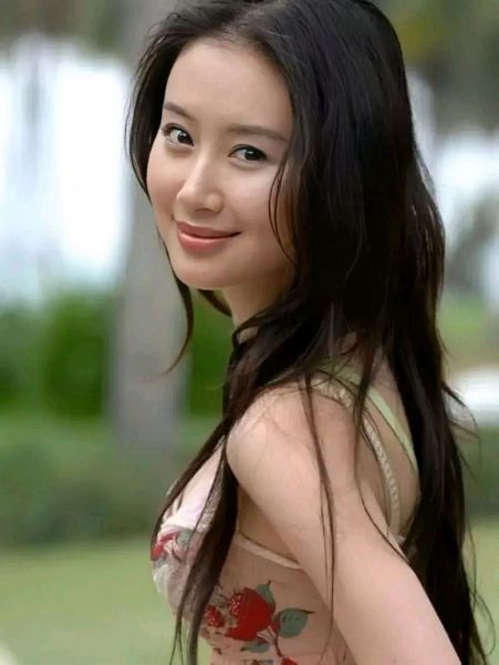 舒畅属相是什么生肖呢（舒畅属相是什么生肖呢？龙🐉）