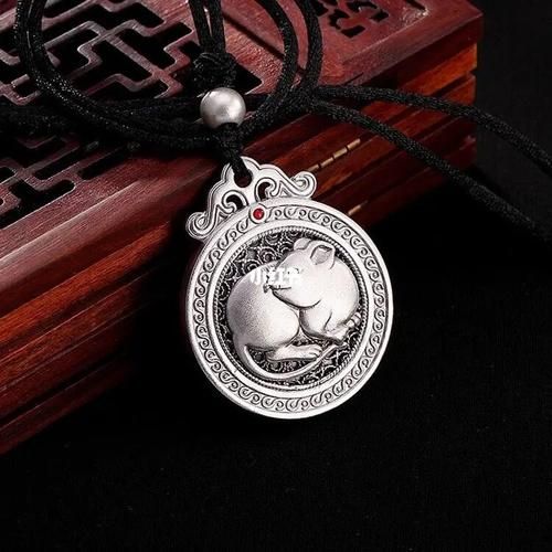 属相吊坠 生肖 银（属相吊坠银饰怎么挑选才能不掉坑？）