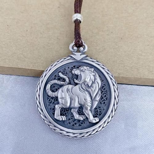 属相吊坠 生肖 银（属相吊坠银饰怎么挑选才能不掉坑？）