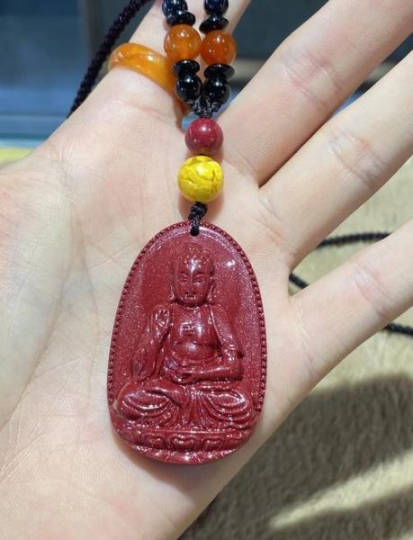 属相狗带生肖狗好吗（属狗戴生肖狗好吗？详解本命佛与旺运禁忌）