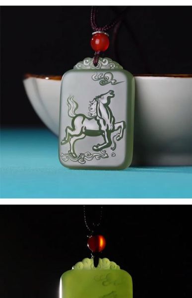 生肖属相吊坠生肖马（生肖马吊坠寓意与选购避坑指南）