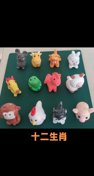 生肖属相超轻粘土作品（生肖属相超轻粘土新手教程）