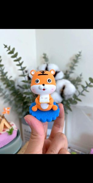 生肖属相超轻粘土作品（生肖属相超轻粘土新手教程）