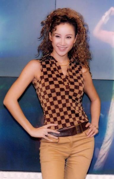 李玟属于什么生肖属相（李玟属什么生肖属相）