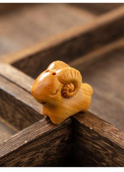 生肖属相绿檀木（绿檀木是属什么生肖最适合？）