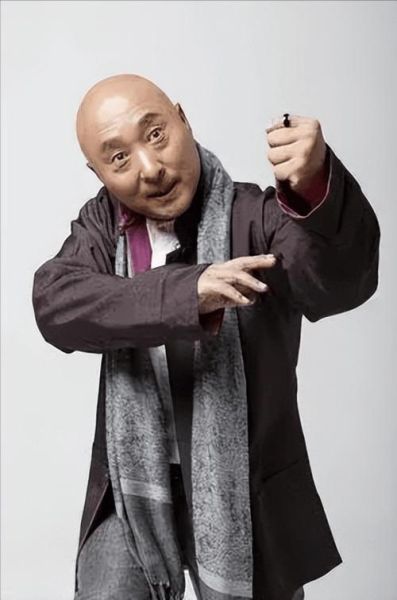 陈佩斯属什么生肖属相（陈佩斯属什么生肖揭秘）