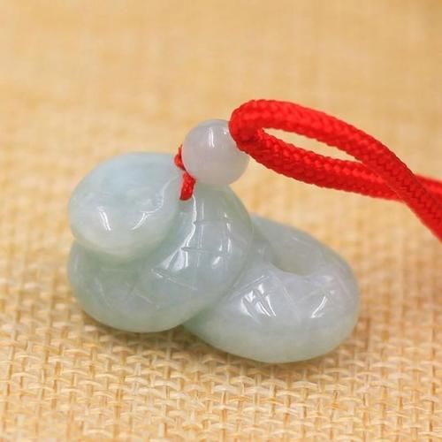 生肖蛇属相挂件（生肖蛇本命年挂件选购避坑指南）