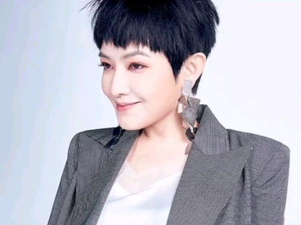 范晓萱属什么属相生肖（范晓萱属什么生肖？属猪🐷）