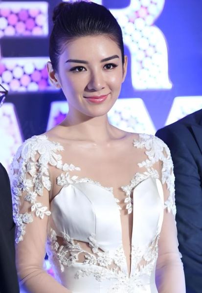 女明星黄奕的生肖属相