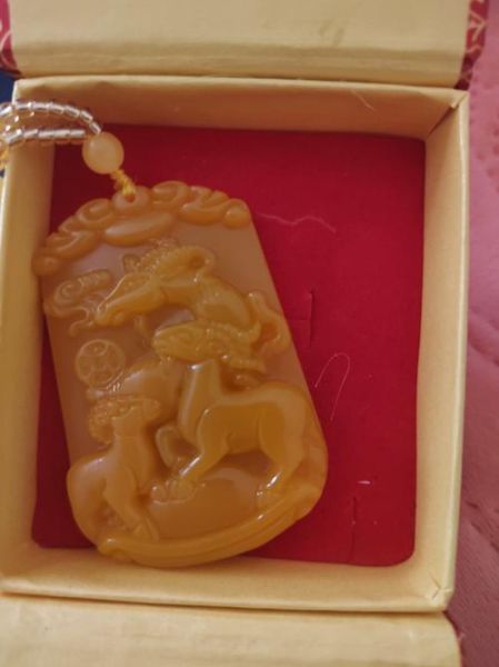 属相吊坠 生肖 羊（属羊戴什么生肖吊坠最旺？手把手选对款）