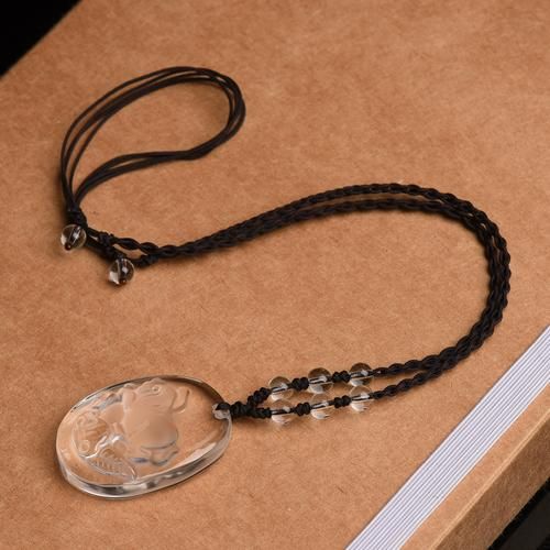 猪生肖佩戴什么属相（猪生肖戴什么属相最旺）