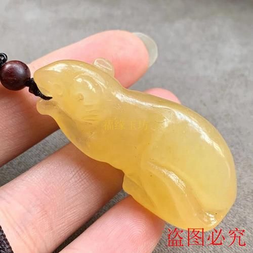 生肖鼠适合带的属相(生肖鼠能戴什么生肖吉祥物)