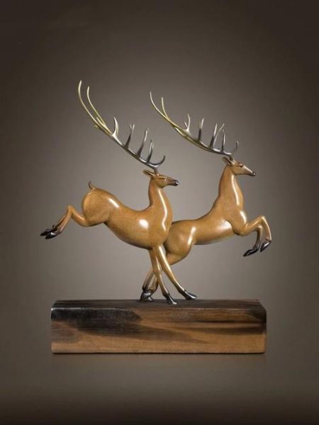 双鹿什么生肖属相好（双鹿牌生肖到底属啥最招财）