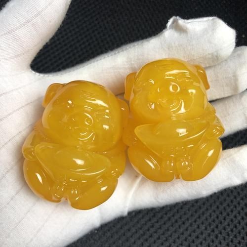 琥珀对应生肖属相（琥珀最旺什么生肖？新手避坑指南！）