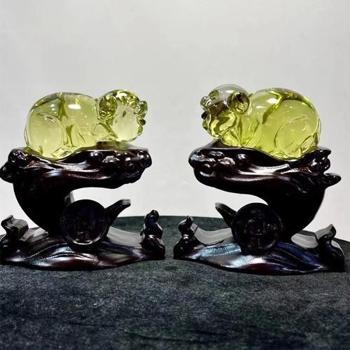 生肖属相水晶摆件（生肖属相水晶摆件怎么选颜色？）