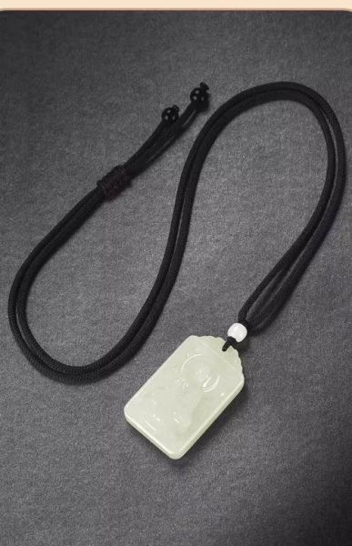 玉石生肖属相牌（玉石生肖属相牌怎么选？新手避坑指南）