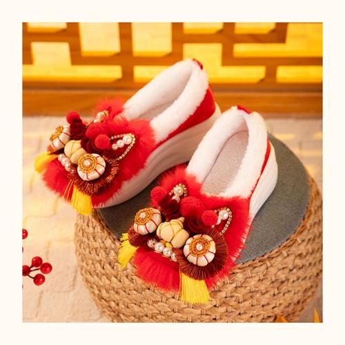 生肖属相鞋(属虎本命年要穿红鞋吗)