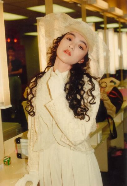 陈慧娴属相是什么生肖（陈慧娴属相是什么？属马的明星档案揭秘）