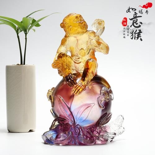 生肖猴属相摆件（生肖猴属相摆件摆客厅哪里最招财）