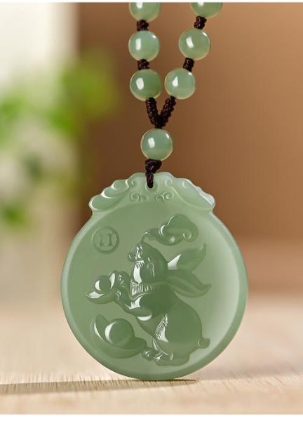 属相生肖玉坠（属相生肖玉坠怎么选）