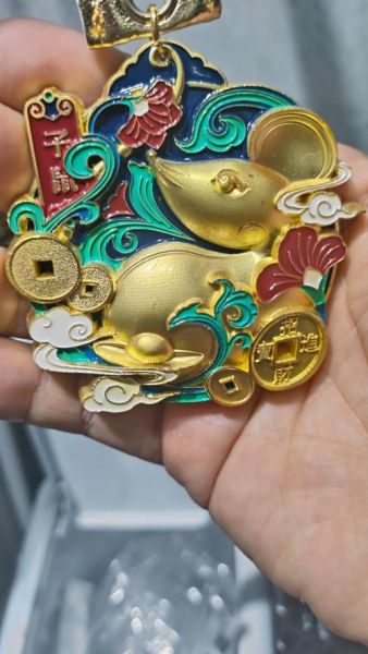 十二生肖属相金牌（十二生肖属相金牌价格多少钱一个）