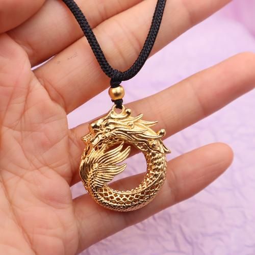 生肖龙饰品搭配什么属相（生肖龙饰品最佳搭配属相）