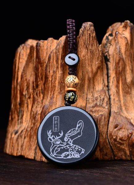 生肖龙饰品搭配什么属相（生肖龙饰品最佳搭配属相）