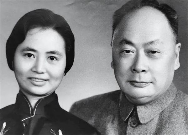 陈毅生肖属相（陈毅生肖是什么？属蛇吗？）