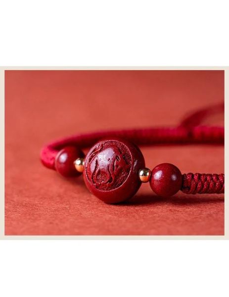 朱砂生肖佩戴属相（朱砂手链适合哪些属相？新手选购避坑指南）