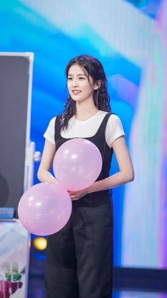 白鹿什么星座生肖属相