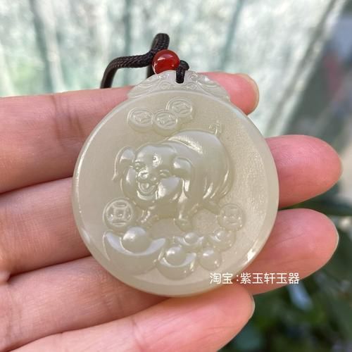 属相猴佩戴什么生肖最好（属猴的人佩戴什么生肖旺自己）