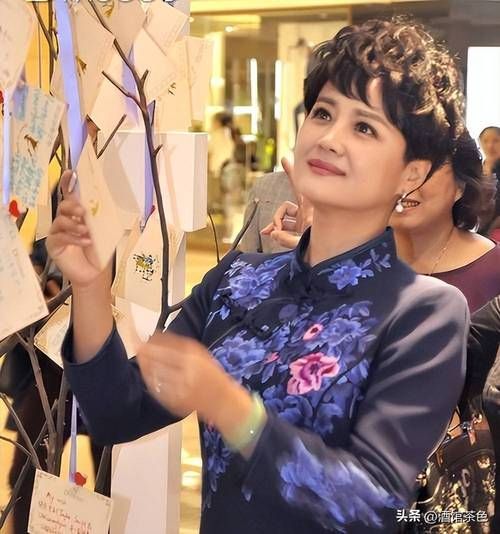 茹萍生肖属相（茹萍生肖属相揭秘：她到底属什么？）