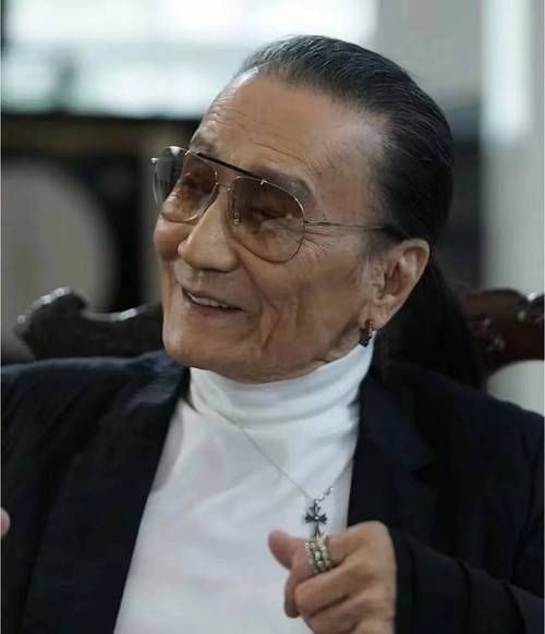 谢贤生肖属相（谢贤属什么生肖？🦴真相来了）