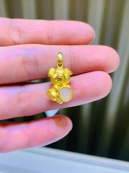 宝宝属相吊坠 生肖（宝宝生肖吊坠哪种好）