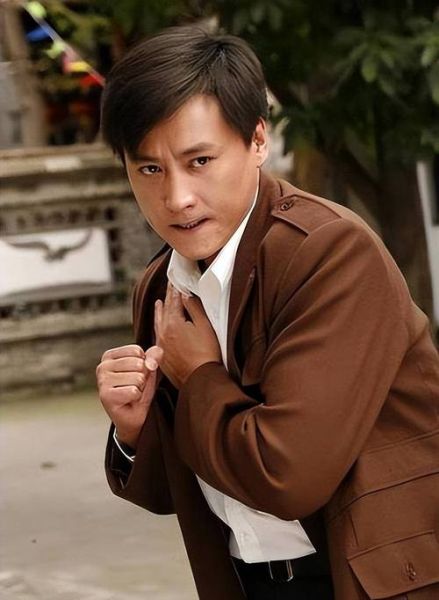 刘小峰属什么生肖属相的（刘小峰属什么生肖？属牛）