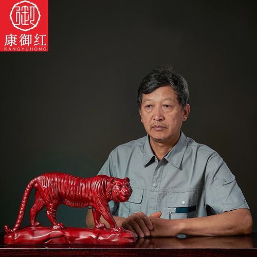 老虎生肖属相摆件(办公室风水老虎摆件如何摆放)