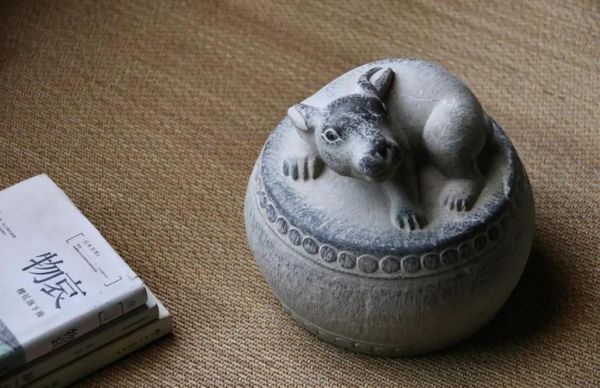 兔属相生肖石雕（兔属相石雕风水摆件怎么选？小白避坑指南）