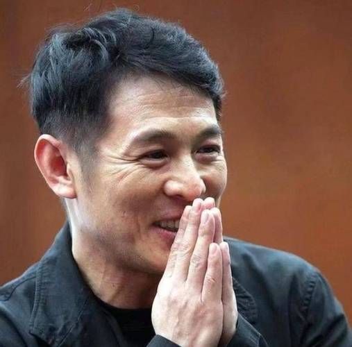 李连杰什么生肖属相（李连杰属什么生肖？）