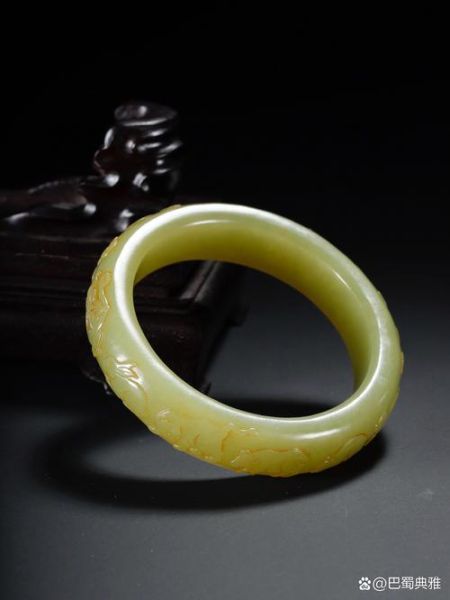 属相表十二生肖手镯（2025十二生肖手镯排行榜）