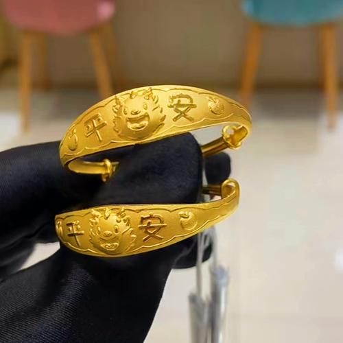 黄金生肖属相手镯（黄金生肖属相手镯女生戴哪只手？）