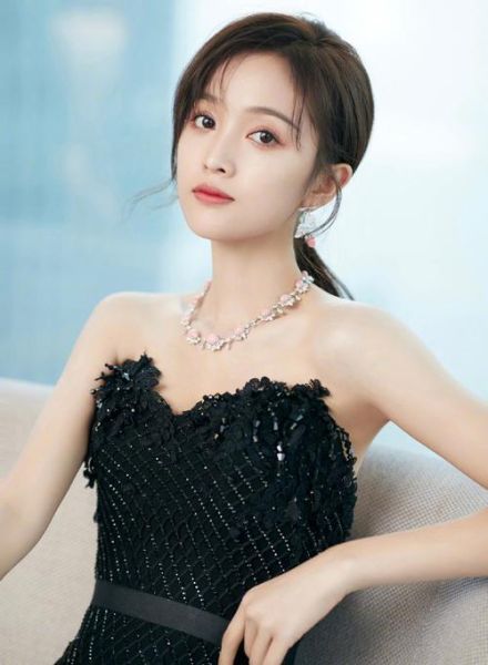 吴宣仪的生肖属相（吴宣仪属什么生肖？小白一看就懂）