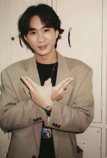 黄家驹属相生肖（黄家驹属什么生肖）