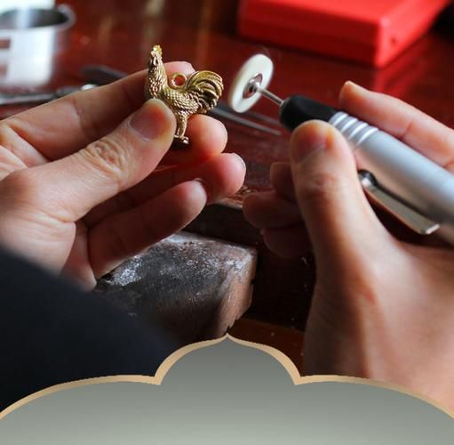 鸡属相佩戴铜生肖（属鸡戴铜生肖哪个好 🐓✨）